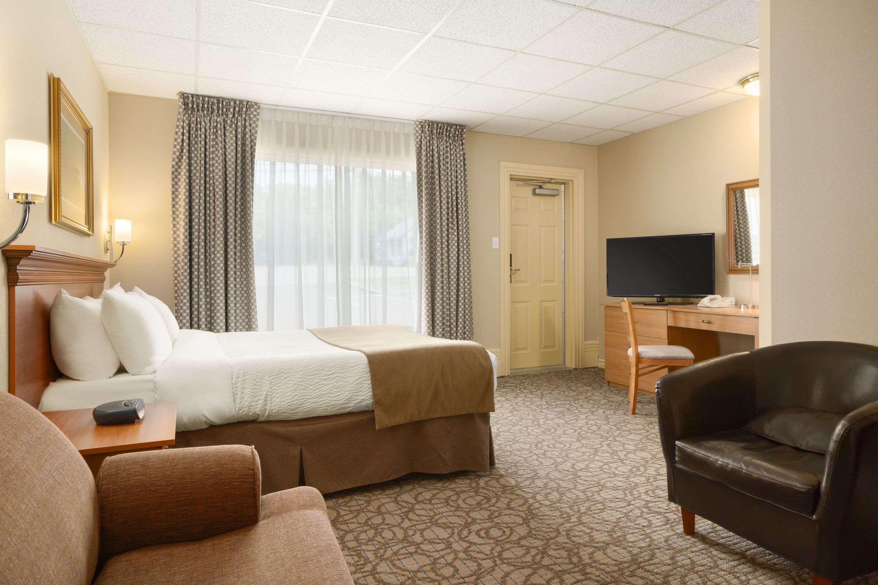 Days Inn By Wyndham Rivière-du-Loup Kültér fotó