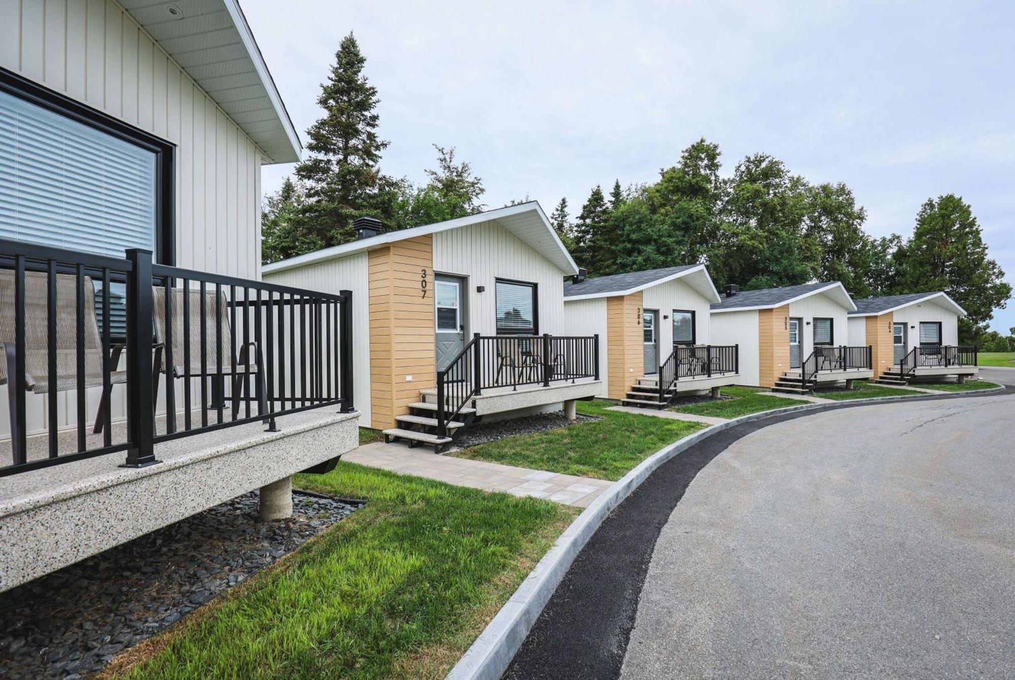 Days Inn By Wyndham Rivière-du-Loup Kültér fotó